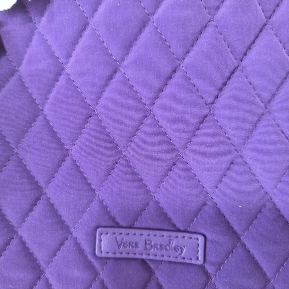 New with tags purple Vera Bradley insulated lunch box - Picture 3 of 9